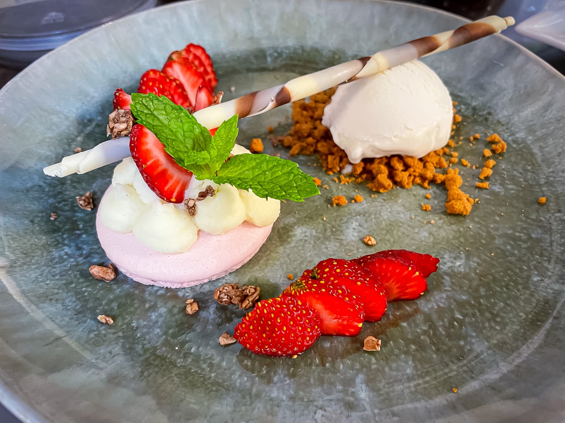 Restaurant Vivid Impression