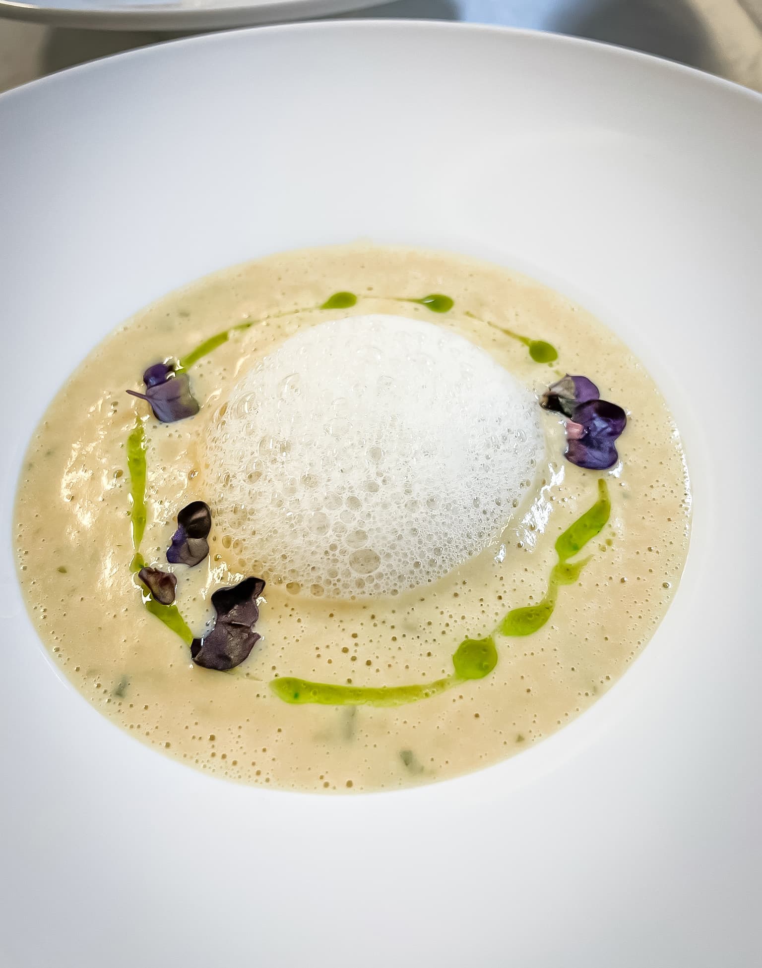 Restaurant Vivid Impression